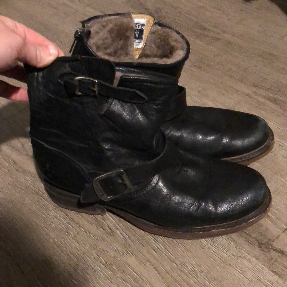 Frye Veronica Shearling Bootie sz 8